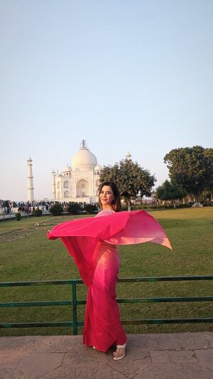 Nausheen Ali Sardar Instagram - #tajmahal #bucketlistāļø