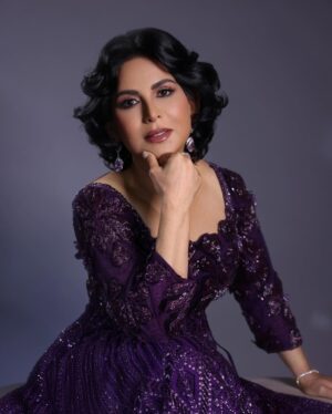 Nawal El Kuwaitia Instagram - شكرًا لجمهوري البحريني الغالي، وللجمهور العزيز اللي شاركني المحبة من خارج البحرين
غمرتوني بمحبتكم وتفاعلكم، كانت ليلة رائعة على مسرح الدانة المختلف دائمًا
وأكيد كل الشكر لإدارة مسرح الدانة على حفاوة الاستقبال والاهتمام، ولكل فريق العمل القائم على التنظيم،
وشكرًا للفرقة الموسيقية بقيادة المايسترو تامر فيظي.
أكو مثلكم …💜 🇧🇭
@rotanalive
@beyon_aldana