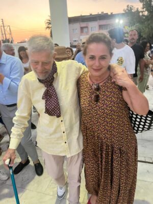 Nazan Kesal Instagram - Bugün günlerden 
Ahmet Mekin❤️
İyi ki yapmışım bu organizasyonu
 #edremitkitapfuarı bizi buluşturdu.
Ahmet Abi özlediği seyircisiyle buluştu
Nihayet kavuştuk kıymetlimle🙏
Ah güzel Ahmet Abim benim..
Sen sağol..Varol💕