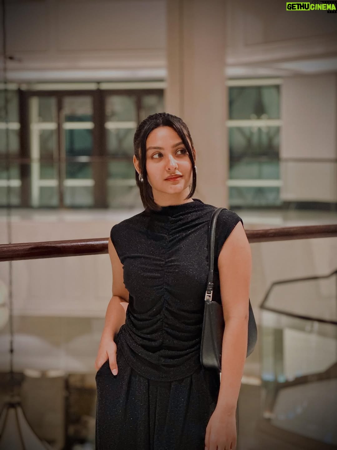 Naznin Nahar Niha - 40.4K Likes - Another black dress 🖤