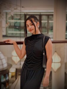 Naznin Nahar Niha Instagram - Another black dress 🖤