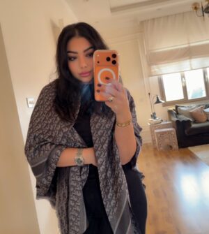 Neama Riadh Instagram - اي وحدة حبيتو 🤦🏻‍♀️