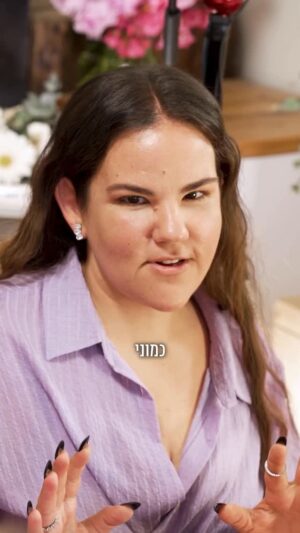 Netta Instagram - ‏אנחנו סוגרים את הפרק ‏האחרון בפרויקט עם לא אחרת מאנה זק המהממת חברתי לשולחן האיפור סקארה❤️
הישיבה מול אנה  גרמה לי לרצות לפרק יחד איתה את המשמעות של מראה חיצוני שהופך לכרטיס ביקור, 
איפה זה פוגש אותך  כשאת מתחילה להגדיר את עצמך ואיפה את מצליחה לצייר את הגבול עבור הקהל אבל גם עבורך .
הפרק  זמין ביוטיוב של סקארה וכמה כיף היה לנו כיף  לייצר עבורכן  את התוכן הזה
❤️