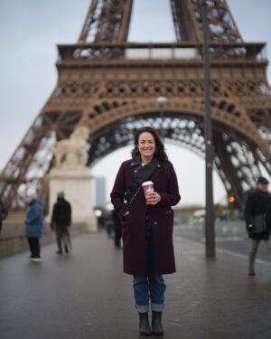 Nicola Correia Damude Instagram - Paris, Je t’aime❤️🇫🇷

#paris @unionconventions #shadowhunters #shadowfam #fandom #fancon #fanconvention #lightwood #mamalightwood #lightwoods #malecsmama