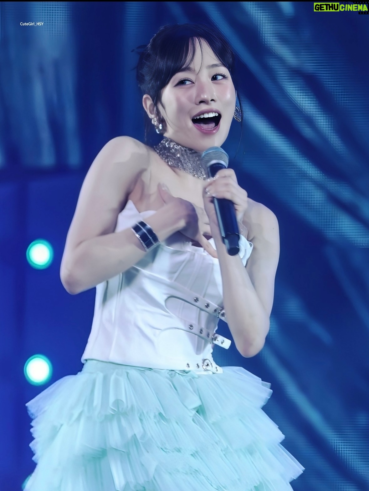 Nicole Jung - 15.8K Likes - KARASIA KOBE 🙈