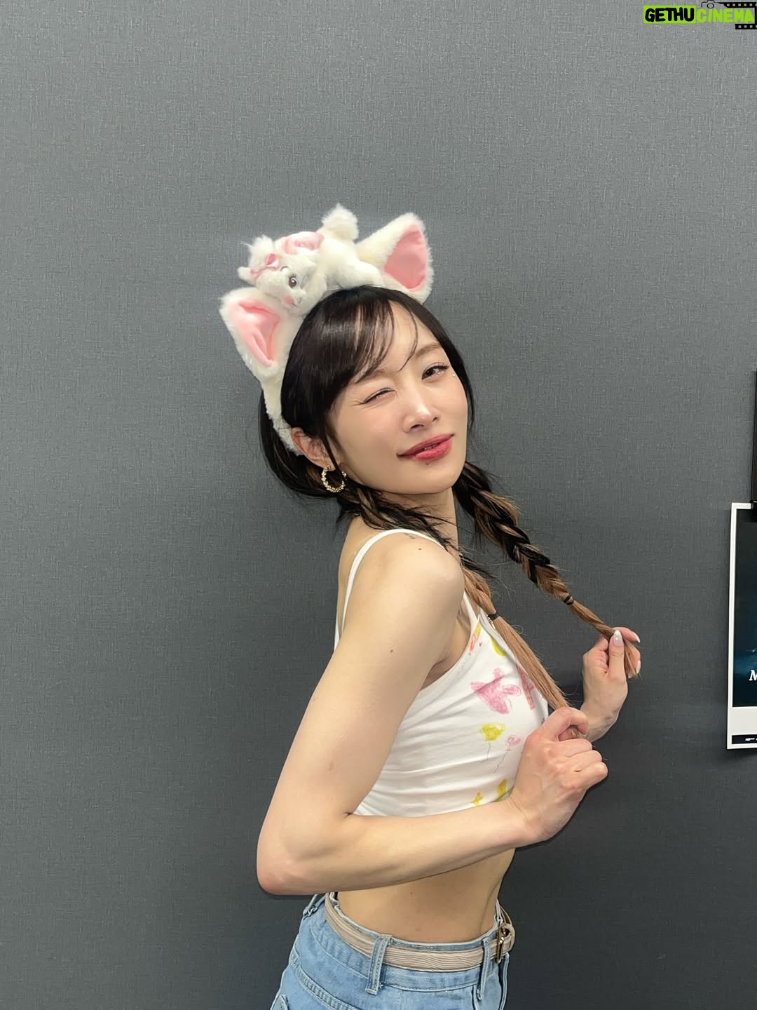 Nicole Jung - 15.8K Likes - KARASIA KOBE 🙈