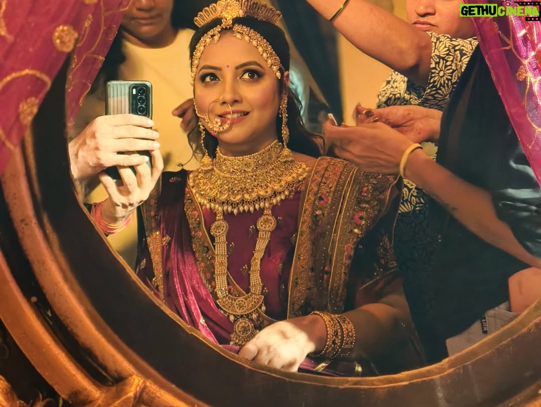 Nidhi Uttam - 2.9K Likes - Stepping into the world of Rani Padmavati — fierce, fearless, and forever royal. 👑💫When elegance meets valour — a queen rises. 👑⚔️

Mua : @beutiful_maker 
Hair : @radhakumawat 
#behindthescenes #jashnebahara 
#ranipadmavati #webshow #chandanbala