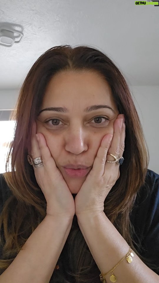 Niki Aneja Walia - 12.6K Likes - Just one of those days when your words fail you 😂😂 Have tried answering your #skincare waala sawaal , hope it helps 👍🏼 

#routine #love #authentic #actor #abundance #reelsinstagram