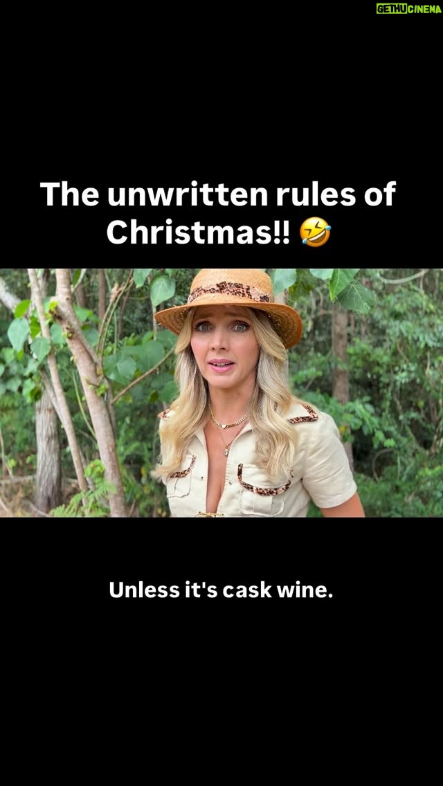Nikki Osborne - 17.2K Likes - Spread the word!!! Merry Christmas!! #christmas #summer #viral #funny #bushbarbie