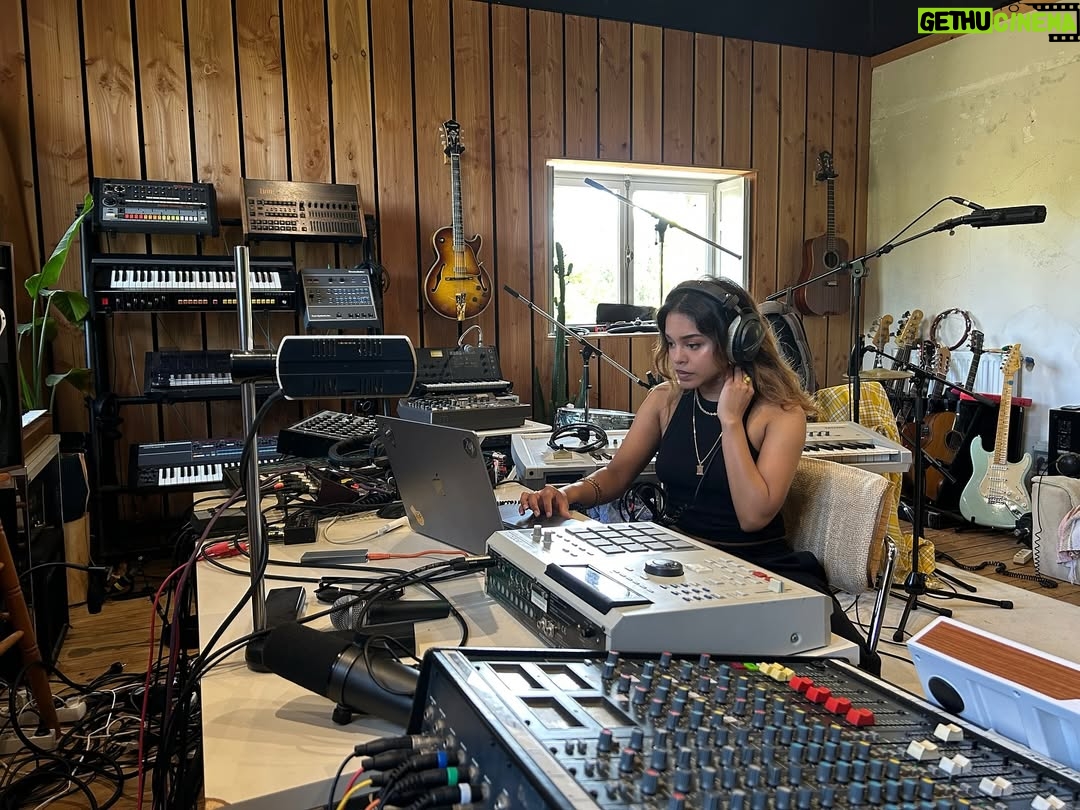 Nilusi Nissanka - 3.7K Likes - Life lately was intenseeee but I’m so grateful for everyday God gives me. 🤍 

Rn I’m making music in the countryside and it feels so good for my heart and soul. I really needed this. In a few days I’ll be back in the uk to breathe a bit. I can’t remember the last time I took a break. 

Also, I have some very exciting news for the next months and beginning of the year, just saying 🫂