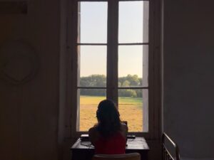 Nilusi Nissanka Instagram - Life lately was intenseeee but I’m so grateful for everyday God gives me. 🤍 

Rn I’m making music in the countryside and it feels so good for my heart and soul. I really needed this. In a few days I’ll be back in the uk to breathe a bit. I can’t remember the last time I took a break. 

Also, I have some very exciting news for the next months and beginning of the year, just saying 🫂