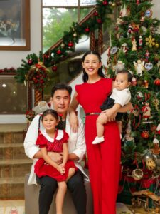 Actress Nina Kozok HD Photos and Wallpapers December 2025