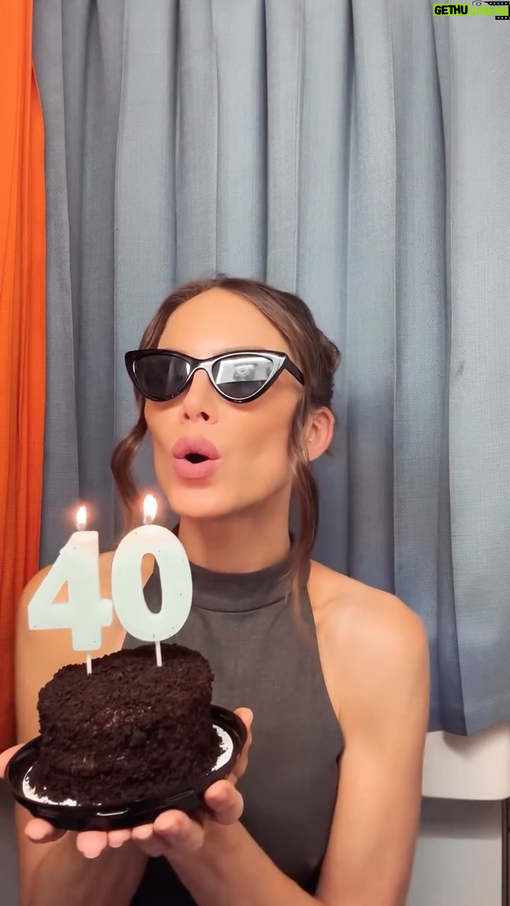 Nina Seničar - 21.9K Likes - 40!? This must be a mistake… 🤯🤯🤯