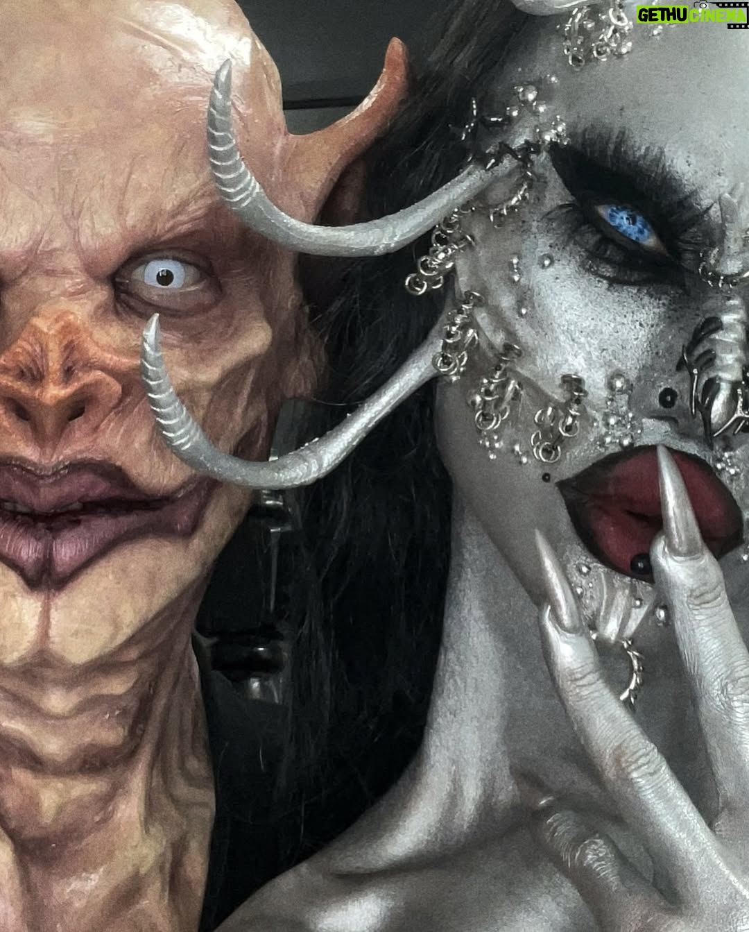 Niohuru X - 33.7K Likes - Some wet decisions were being made 🩸. Head to @shudder & watch the new episode of @bouletbrothersdragula RIGHT NOW to find out 🩸