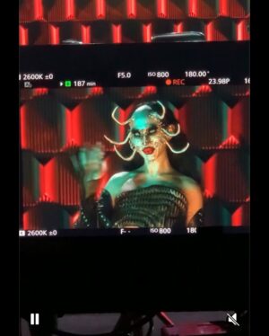 Niohuru X Instagram - Some wet decisions were being made 🩸. Head to @shudder & watch the new episode of @bouletbrothersdragula RIGHT NOW to find out 🩸