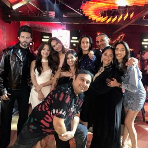 Nishi Saxena Instagram - Double the celebration, double the fun š
Congratulations and Thank you for hosting us, had a blast! @gauravkhannaofficial @akankshagkhanna ā¤ļøāØš§æ
.
.
.
#nishisaxenaa #biggboss19 #gauravkhanna #khannakakhaandaan #celebration