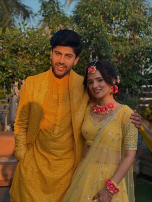 Nishi Saxena Instagram - Haldi ke rang mein rang gaya drama! Be ready for Nandini & Devās haldi! šš§æš«¶ @zeetv
.
.
.
#nandini #devansh #vasudha