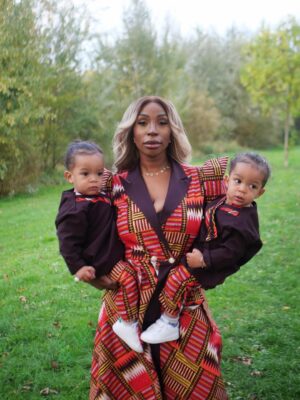 Noémie Abossolo Instagram - Ils sont mon reflet ,ma victoire et ma bénédiction.Une reine ne s’incline que pour ses enfants ❤️ #TwinEnergy