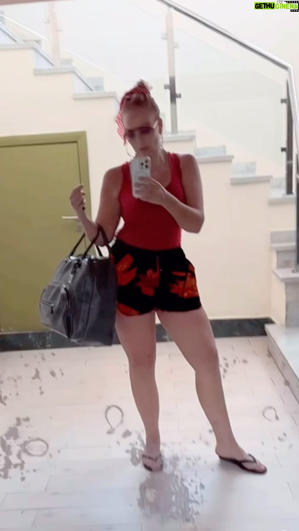 Noufissa Benchehida - 688 Likes - 