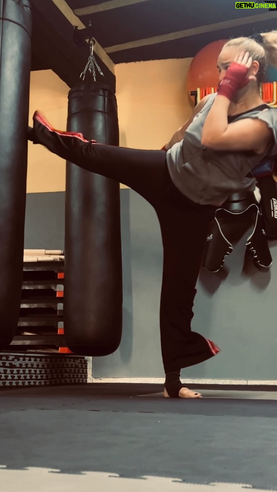 Noufissa Benchehida - 647 Likes - 