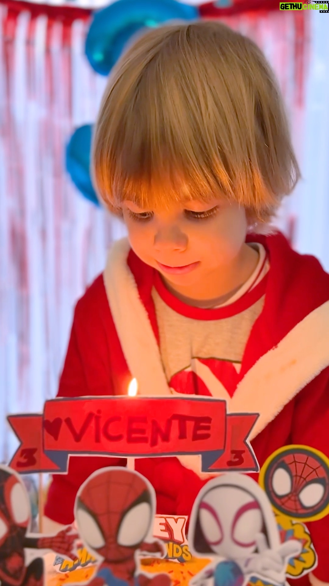 Núria Madruga - 4K Likes - É nestas datas que percebemos como tudo passa rápido demais. Já são 3 anos e parece que foi ontem que te tivemos nos braços pela primeira vez. Cada minuto contigo é único e não volta... é por isso que temos de aproveitar cada momento! Parabéns, meu Vicentinho ❤️Amamos-te muito.