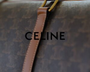 Olivia DeJonge Instagram - @celine x @vogueaustralia 🖤  @rob.tennent @natpetrevski @tymclennan_ @isabellaschimid @badisonv