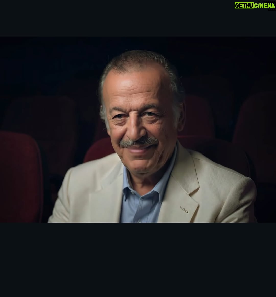 Özge Özberk - 5.1K Likes - Ödül almak şöyle dursun, bu zamanın hızlı akışına bir çare bulmalıydık.  Tamı tamına 20 sene önce aldığım ödülümle yan yana koydum onları🙏🏼 🌸
Onlarca senaryo okuyoruz. Kimi suya yazı oluyor kimi kalplerden sonsuza kadar silinmiyor.  Bu unutulmaz gecede Sadri Alışık 100. yaşında özlemle ve tüm güzelliğiyle anıldı. Teknolojinin nimetlerinden faydalanılarak geceye ait duygularını paylaştıkça,  gözlerimiz doldu. Kimler anılmadı ki. Zamanın acımasızlığını burada da hissettik. Zamanla bir kavgam yok ama yine de gıcığım bu kadar hızlı geçmesine. Ez cümle daha nicelerine.. Emeği geçen herkese sonsuz teşekkürler ❤️🙏🏼
@hdisigortasadrialisikodulleri 🌸
#Takıntılar film 🥰
