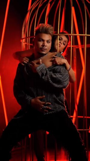 Pamela Mandal Instagram - How many Dirhum u have now ?😉
Btao @danishalfaaz
.
@magnumarc
@danishalfaaz2.0
.
#DanishAlfaaz #Dirham #magnumarcstudios #newsong #eshanmasih