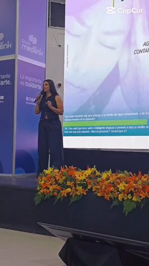 Paola Farías Instagram - Hoy tuve el honor de participar en la Feria de Salud realizada en el Centro de Convenciones, un espacio dedicado al bienestar, la innovación y la calidad de vida. Durante la jornada, pude compartir con cientos de personas los beneficios de la tecnología Nipponflex, una tecnología diseñada para mejorar el descanso, optimizar la recuperación del cuerpo y promover un estilo de vida más saludable.
A través de demostraciones y asesorías personalizadas, mostramos cómo esta tecnología contribuye a aliviar tensiones, mejorar la circulación, favorecer un sueño profundo y potenciar la energía diaria. La respuesta del público fue extraordinaria: interés genuino, preguntas valiosas y personas comprometidas en tomar decisiones que transformen su bienestar.
Ser parte de este evento refuerza mi misión: llevar soluciones reales que impacten positivamente la salud de las personas. Seguiremos trabajando para que más personas conozcan herramientas innovadoras que apoyen su bienestar y el de sus familias.