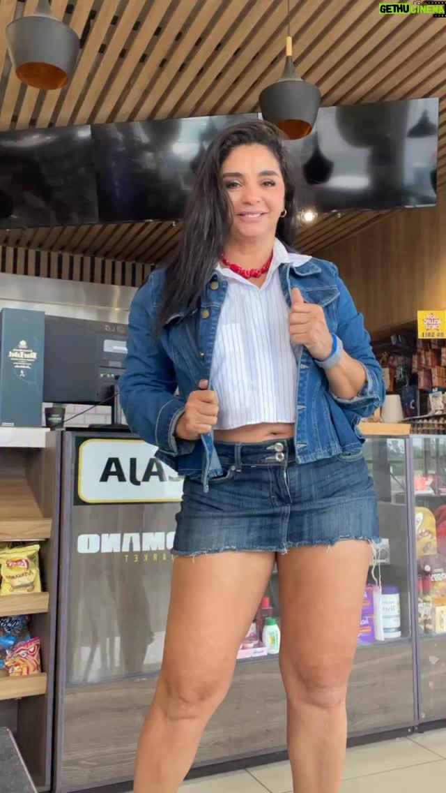 Paola Farías - 9.7K Likes - Trabajando con propósito! #niponflex #emprendeconpaolafarias