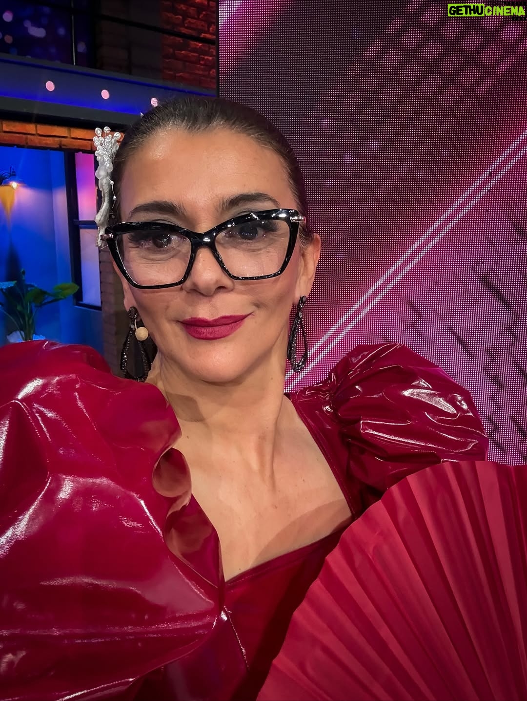 Paola Troncoso - 14K Likes - Gracias chiquillos por su sintonía
Gracias maestra @edymaracevedoballet por su cariño♥️