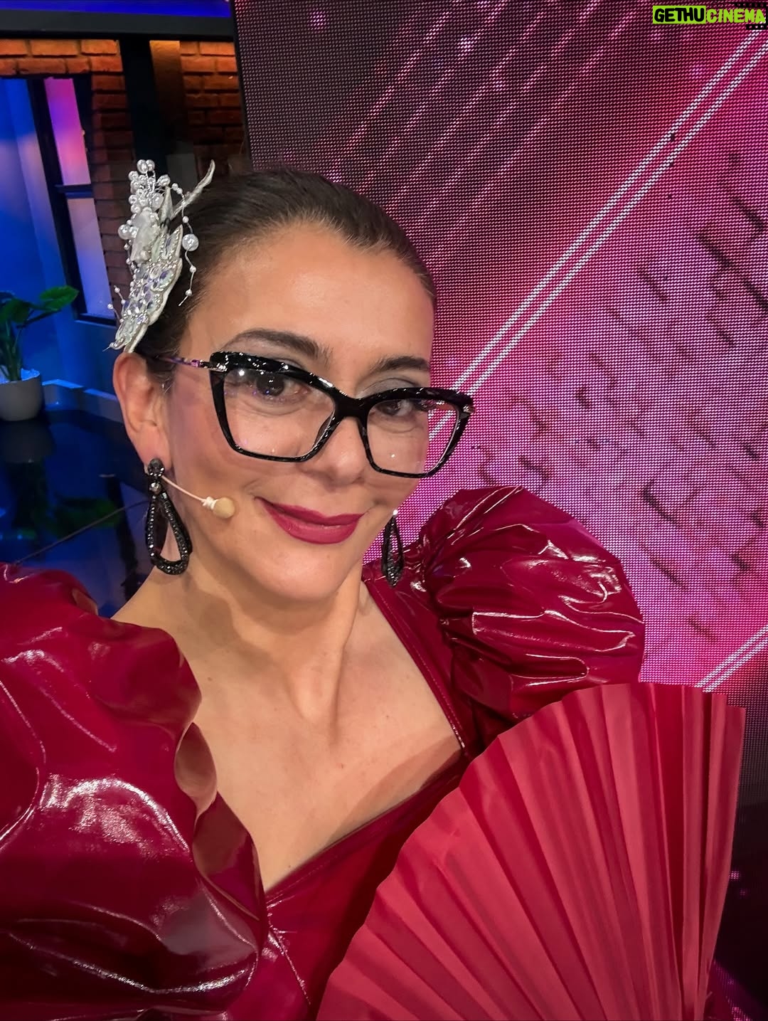 Paola Troncoso - 14K Likes - Gracias chiquillos por su sintonía
Gracias maestra @edymaracevedoballet por su cariño♥️