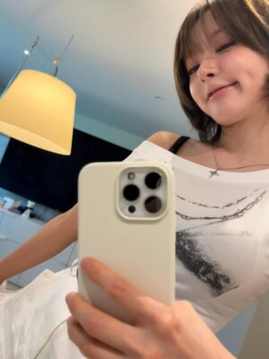 Park Cho-a Instagram - 머리한날👅