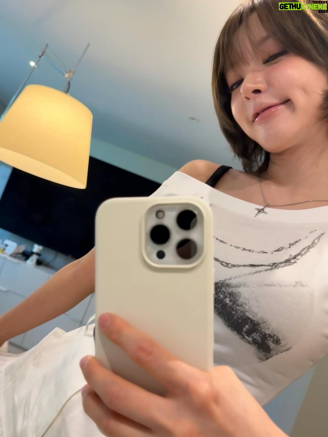 Park Cho-a - 19.4K Likes - 머리한날👅