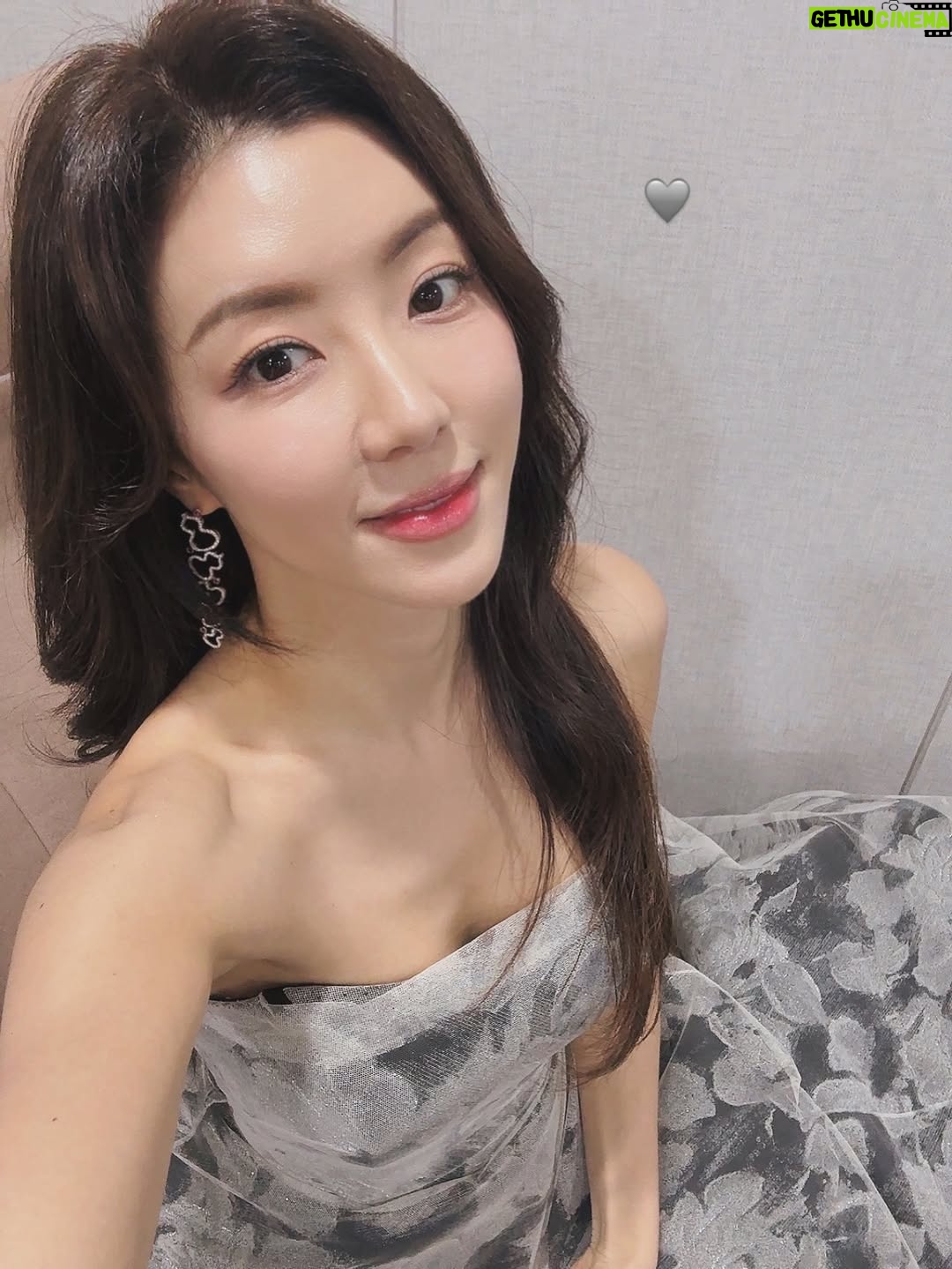 Park Han-byul - 1.4K Likes - ⭐️
