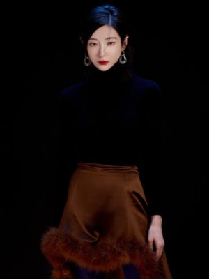 Park Ji-hyun Instagram - Allure🥀👠♥️💋