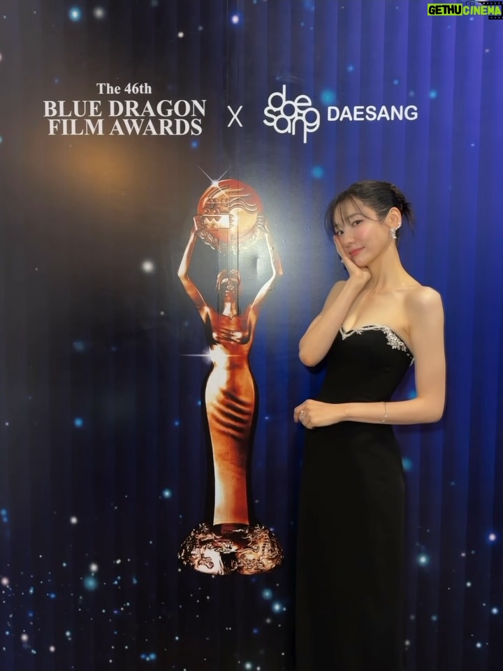 Park Ji-hyun - 87.4K Likes - 감사합니다. 💙