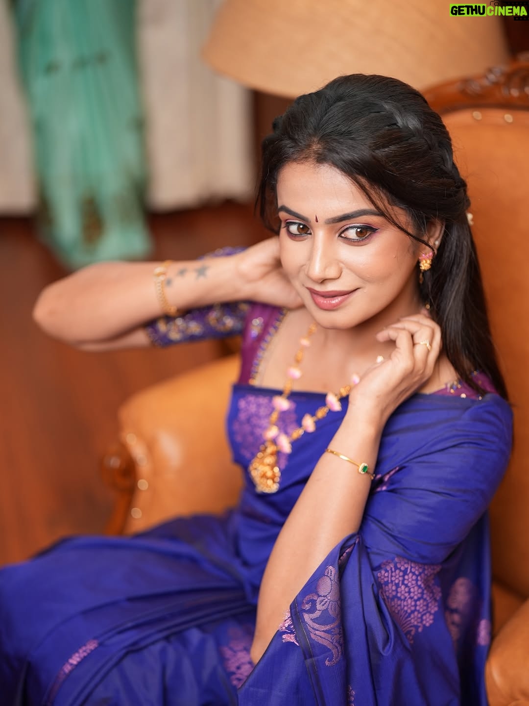 Parvathy Venkitaramanan - 16.5K Likes - Let’s celebrate the festival of lights by spreading love and kindness. Happy Diwali!

MUAH @saranyanagarajan_ 🤍