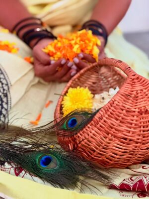 Parvathy Venkitaramanan Instagram - Happy Onam my dearies 🌸🌞

PC :  @manju_54 😘❤️