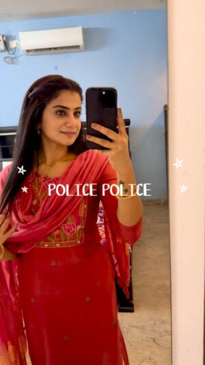 Parvathy Venkitaramanan Instagram - Paru being Neela 🪽🌙 

#policepolice