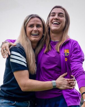 Patri Guijarro Instagram - ¡Ya tenía ganas de volver! 💙❤️
Se termina la gira y la primera semana con el equipo 💪🏼
Gracias gente de México 🇲🇽 🙌🏼