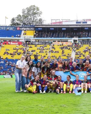 Patri Guijarro Instagram - ¡Ya tenía ganas de volver! 💙❤️
Se termina la gira y la primera semana con el equipo 💪🏼
Gracias gente de México 🇲🇽 🙌🏼