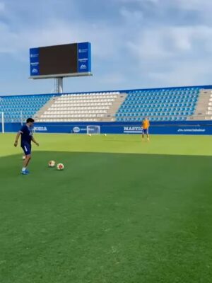 Patri Guijarro Instagram - La isla llena 🩷