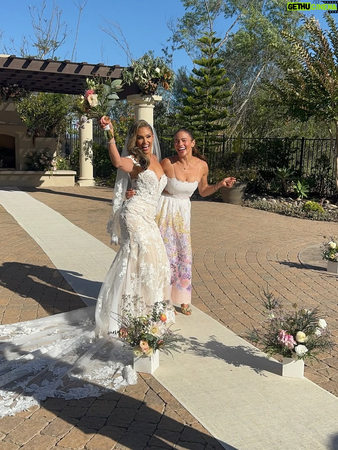 Paula Patton - 10.4K Likes - Guess what I have…a new Sister!!!💞