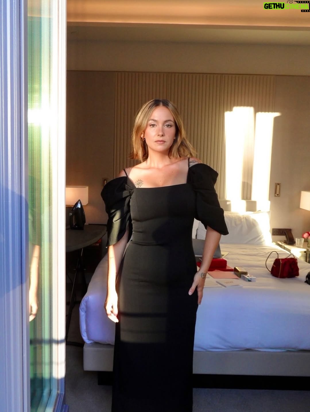 Paula Ribó - 15.7K Likes - Gracias @carolinaherrera por estas dos noches mágicas en Madrid 💋💋💋💋💋🤍🤍🤍🤍🤍🤍🤍