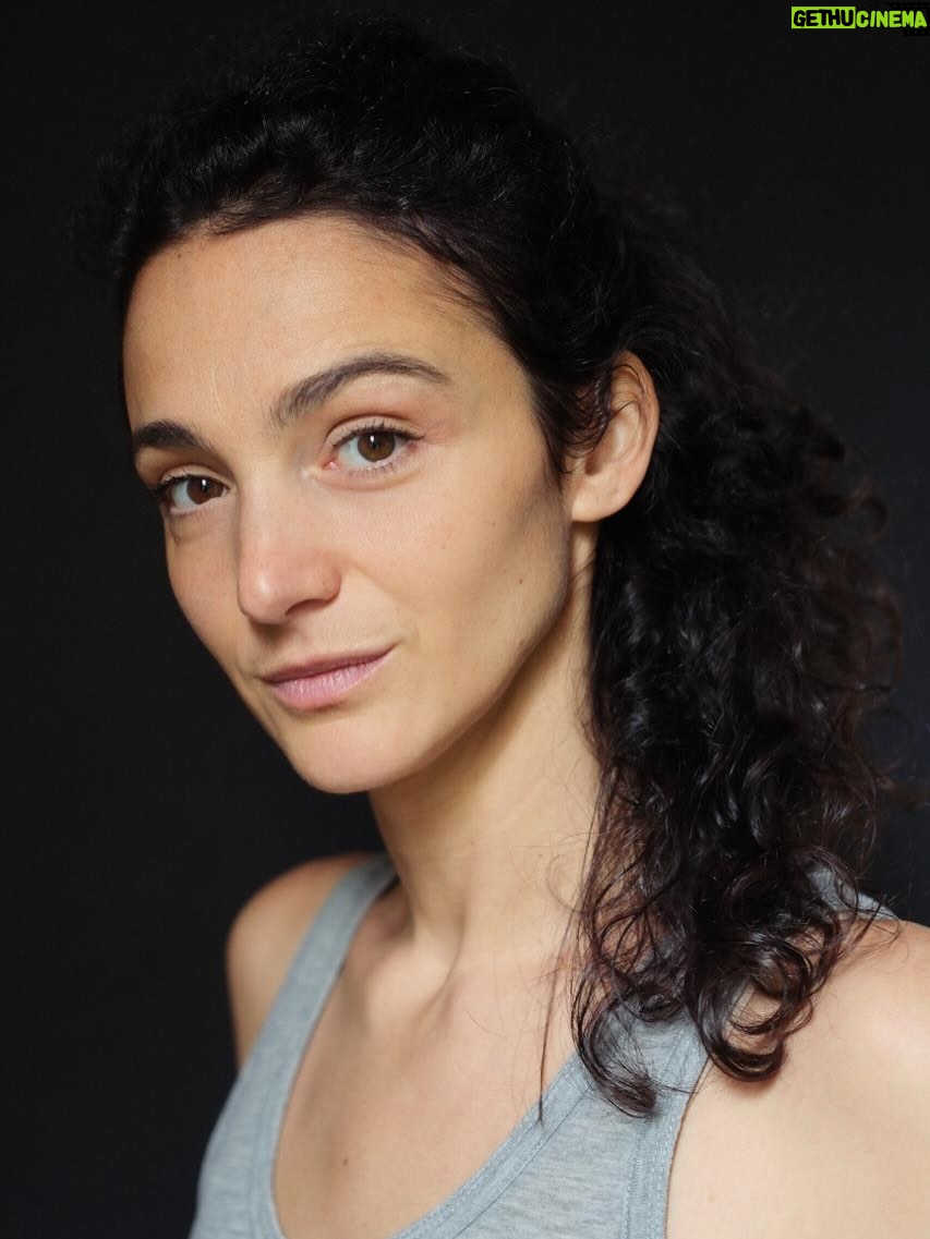 Pauline Bression - 6.1K Likes - Et bim lundi matin, et bim photos de moi même ! 

Avec la superbe @lisa_lesourd_ 📸 ! et la grande complicité de mes @juliettedelacroix_ @aida.asgharzadeh @noemiecaillault @raphaelevolkoff 🙏