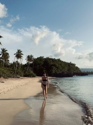 Paz Vega Instagram - Las Terrenas siempre es un buen plan🐚🦀 RD🤍