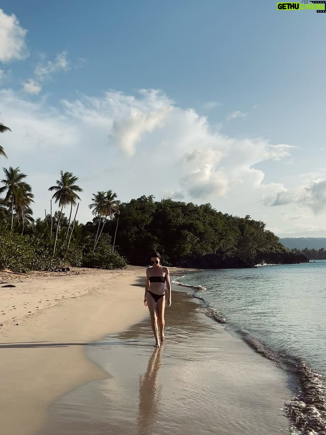 Paz Vega - 9.5K Likes - Las Terrenas siempre es un buen plan🐚🦀 RD🤍