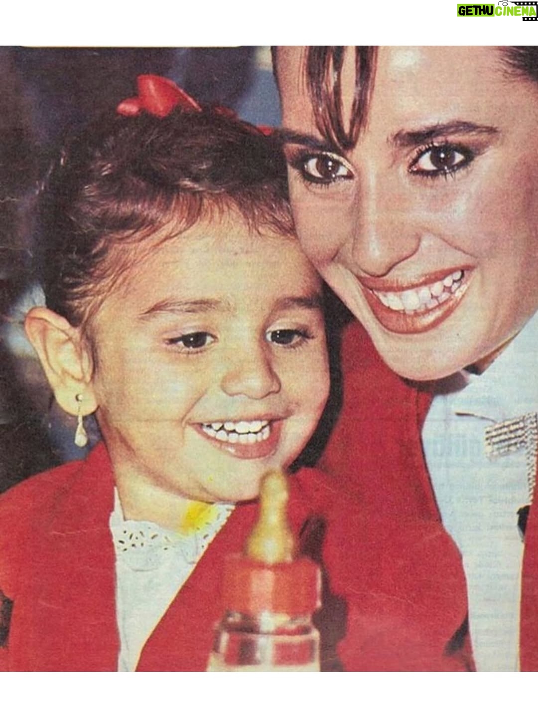 Perihan Savaş - 27.6K Likes - güzel merhametli ,düşünceli ,dürüst ve çok iyi bir anne oldun.Kızçem benim koruyucu meleğim hep şükrediyorum hep dualarımdasın yeni yaşında o güzel kalbinden ne geçiyorsa sana gelsin seni çooooook seviyorum Allah seni aileni korusun iyiki doğdun canımın içi🙏🙏🥹🤍🤍🤍🥰🎂