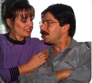 Perihan Savaş Instagram - Seninle başlayan herşey kalbimin en güzel köşesine yazıldı.Benim hikayem sensin her gülüşümde her hüznümde sen varsın bitanem🙏😢